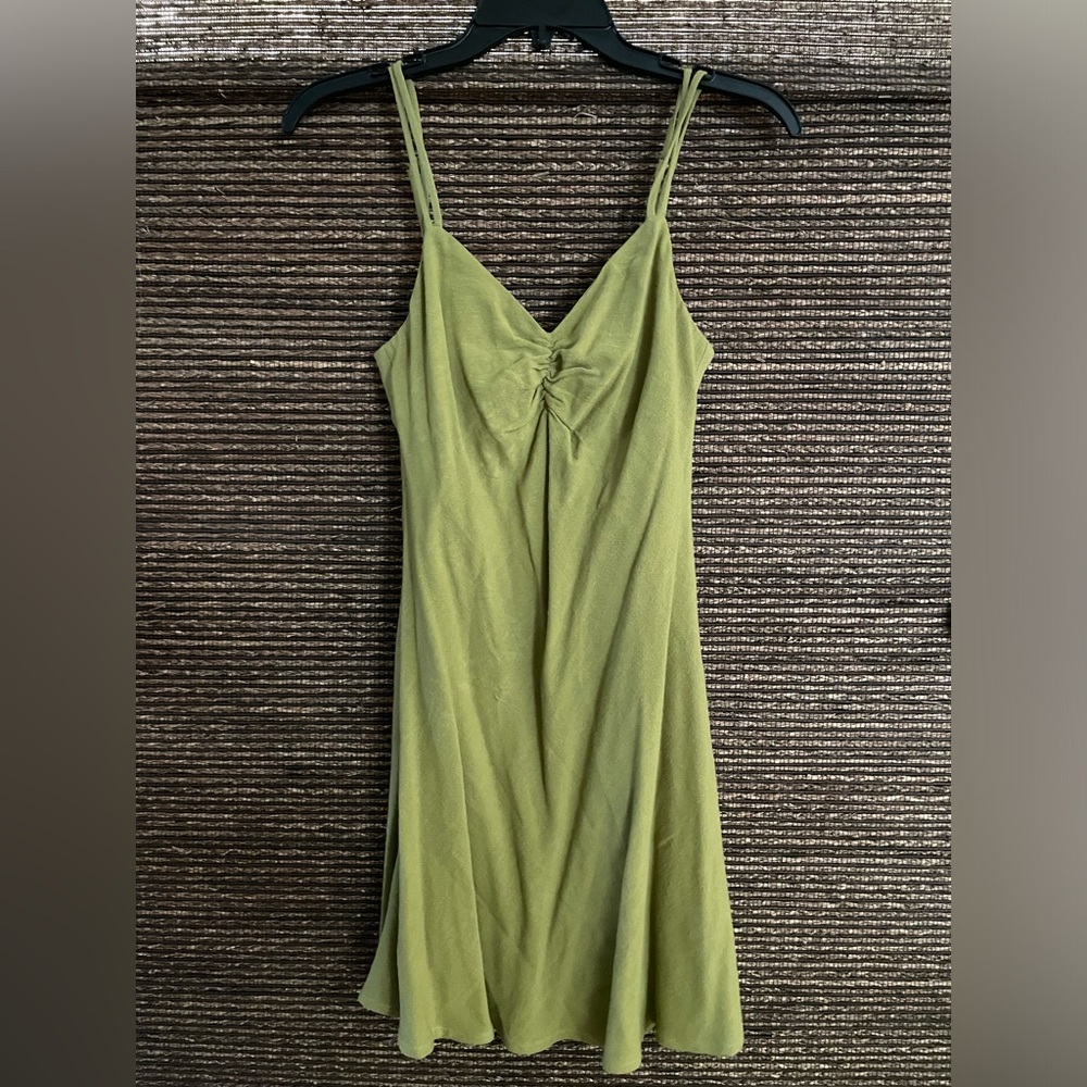 Flowy green dress cute strappy back